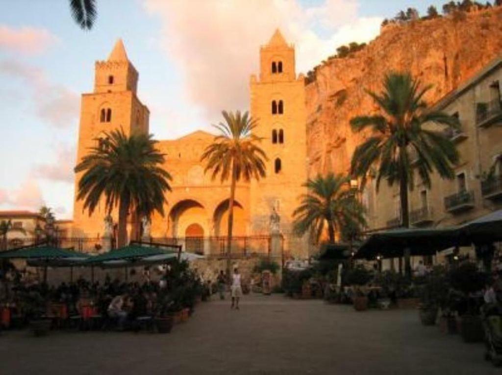 Casa Soraya, Dimora Tipica A 2 Passi Dal Duomo. Appartement Cefalù Buitenkant foto